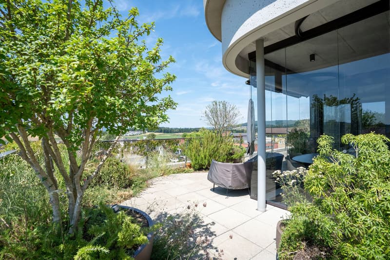 Magnifique appartement attique 4.5 pièces avec vue lointaine (1)
