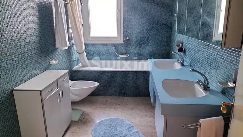 Villa-appartement avec piscine et vue sur le lac (6)