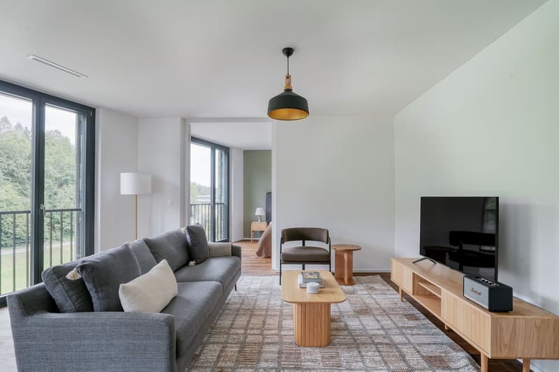 Moderne 2.5-Zimmer-Wohnung mit Balkon und Blick ins Grüne und auf die Sihl (1)