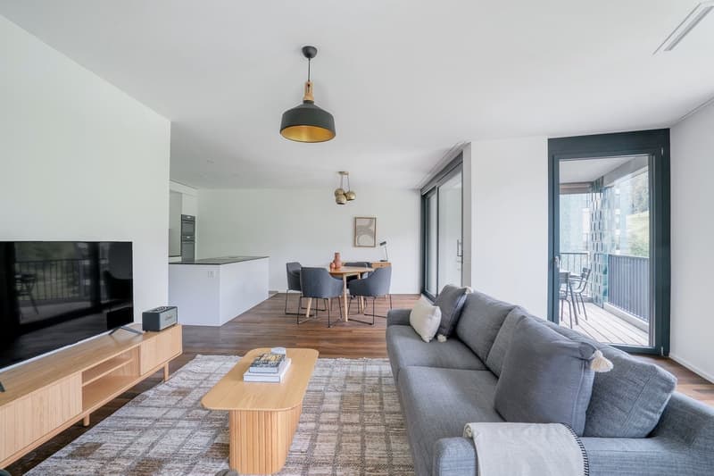 Moderne 2.5-Zimmer-Wohnung mit Balkon und Blick ins Grüne und auf die Sihl (3)