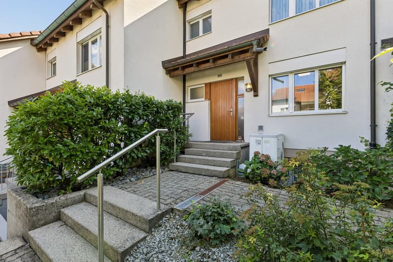 Ihr Wellness-Garten mit Whirlpool & Jurablick – 5½-Zi.-Reihenhaus (19)