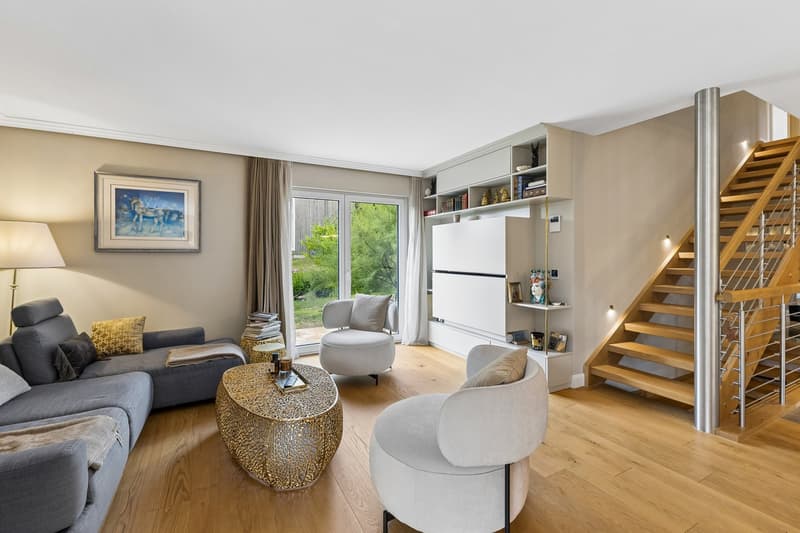 CHF 600'000 unter Schätzwert: 9-Zi-Haus, Jg. 2021 (11)