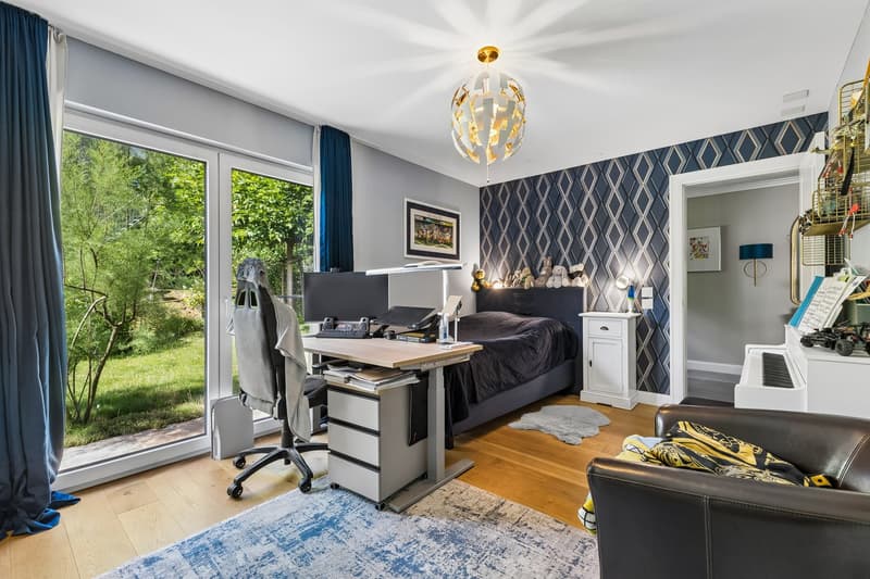CHF 600'000 unter Schätzwert: 9-Zi-Haus, Jg. 2021 (17)