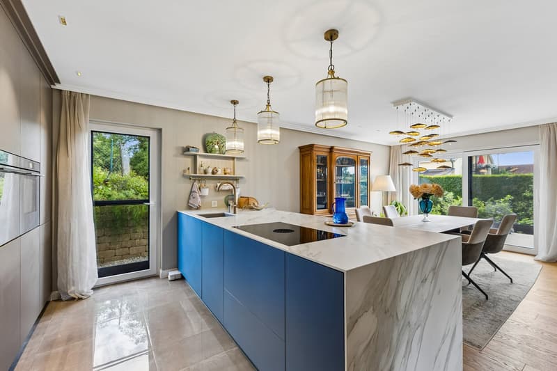 CHF 600'000 unter Schätzwert: 9-Zi-Haus, Jg. 2021 (15)