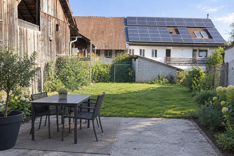 Doppelhaushälfte mit Scheune, Garten und Zukunft, fertig gestalten Sie (6)