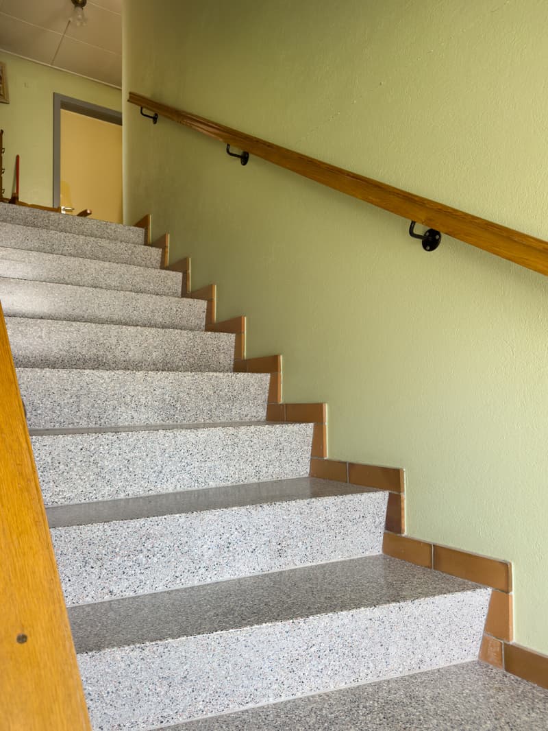 11_Treppe innen