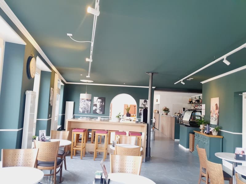 Restaurant mit zwei Terrassen und grossem Parkplatz – Region Biel–Grenchen (10)