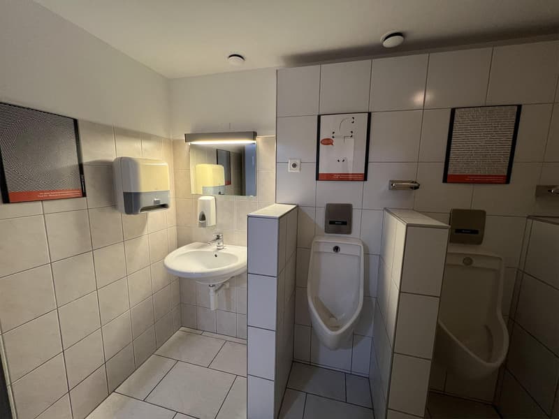 Bar opérationnelle avec équipement de haute qualité directement à la gare de Wil SG (16)