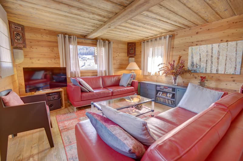 In the old village of Nendaz, semi-detached house with great character! (1)