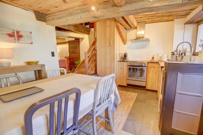 In the old village of Nendaz, semi-detached house with great character! (12)