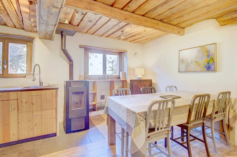 In the old village of Nendaz, semi-detached house with great character! (8)