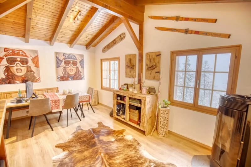 Charakter Chalet mit 2 Anbauten und einem großen Grundstück in Haute-Nendaz! (3)