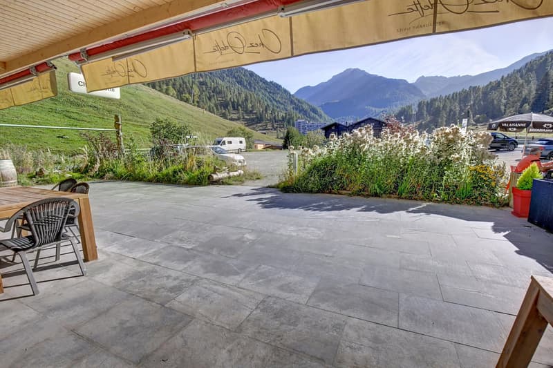 Exceptional opportunity in Siviez (Nendaz), to renovate! (1)
