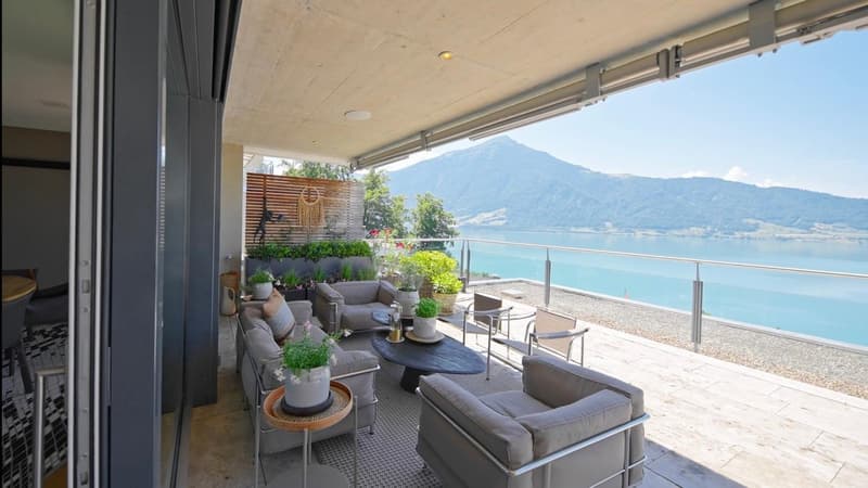 Spacious 7.5-room rental apartment with breathtaking views in Walchwil (1)