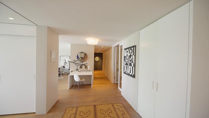 Spacious 7.5-room rental apartment with breathtaking views in Walchwil (4)