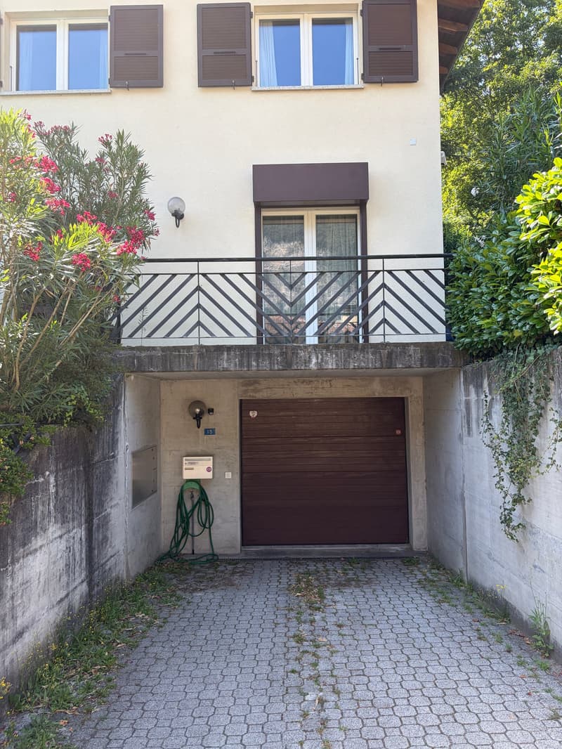 Einzigartige Einfamilienvilla mit Pool, Doppelgarage und Seeblick (12)