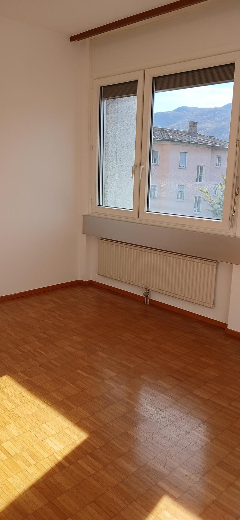 Appartement de 3,5 pièces à louer à Chiasso – Disponible immédiatement (17)