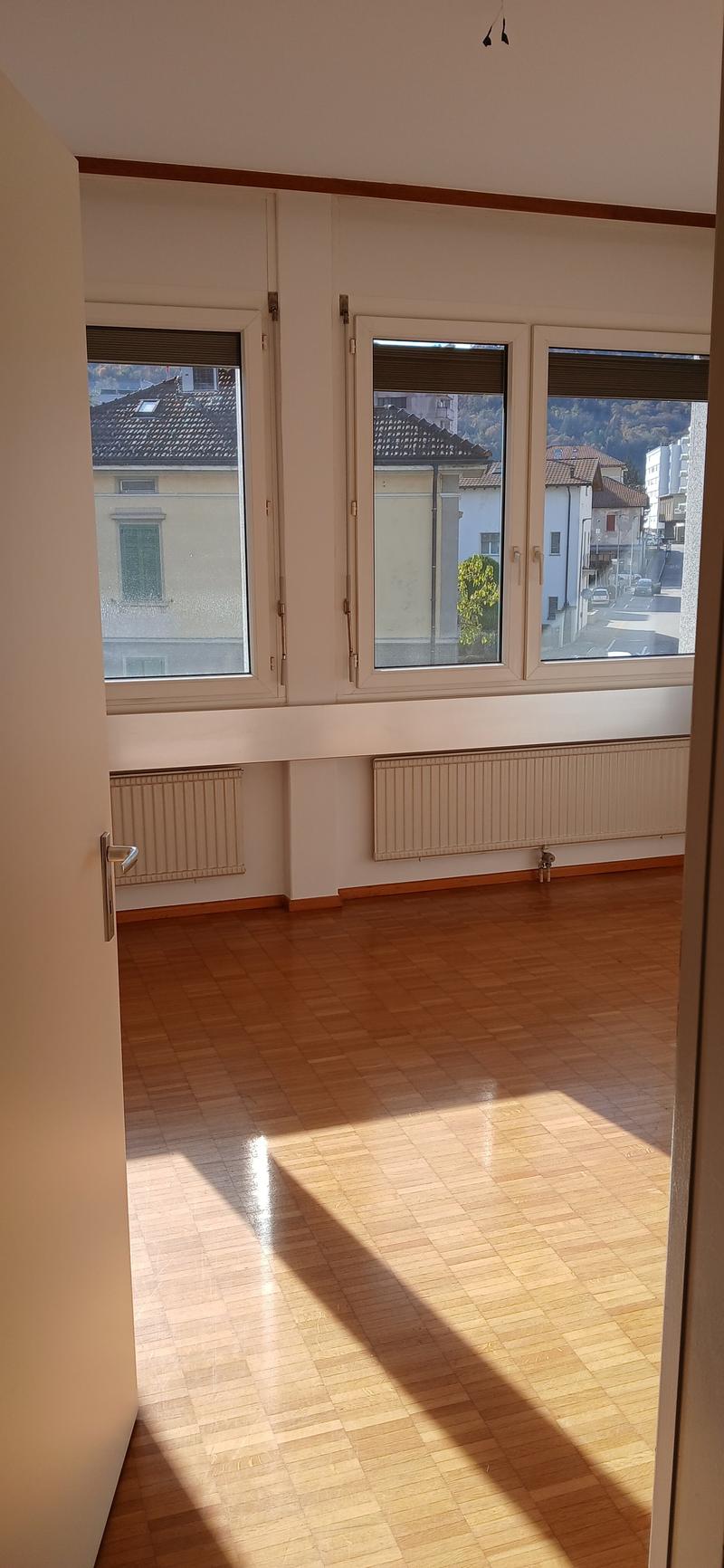 Appartement de 3,5 pièces à louer à Chiasso – Disponible immédiatement (14)