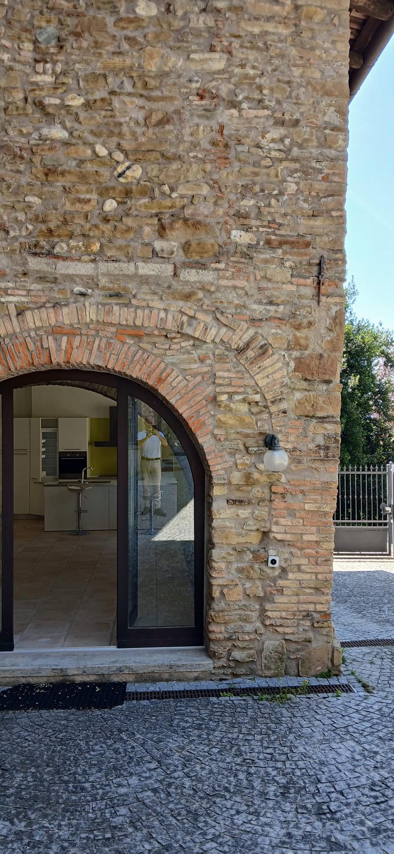 Coldrerio affittiamo in dimora storica ristrutturata 3.5 locali (12)