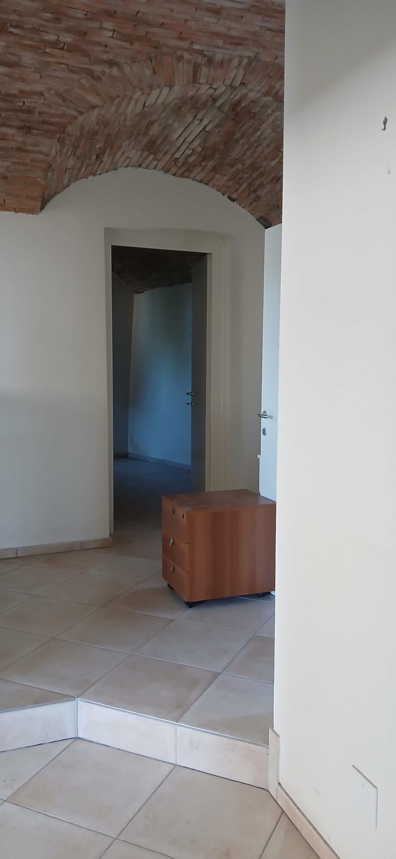 Coldrerio affittiamo in dimora storica ristrutturata 3.5 locali (10)