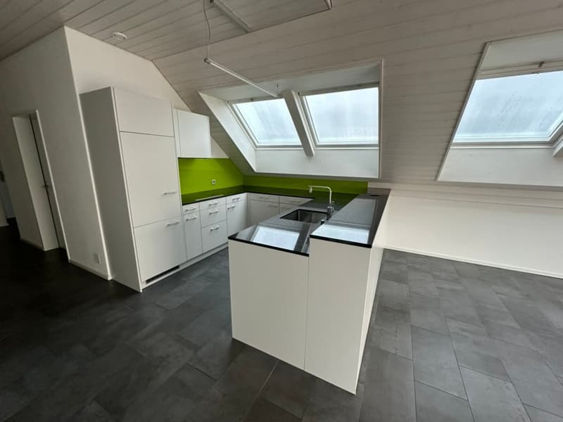 Grosszügige Dachwohnung mit Liftzugang (3)