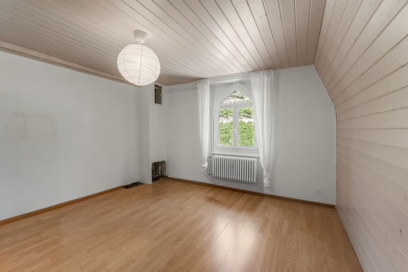 302 - Appartement 4 pièces - 3ème étage - F2