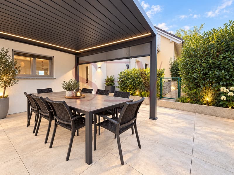 Pergola sur la terrasse avec espace BBQ
