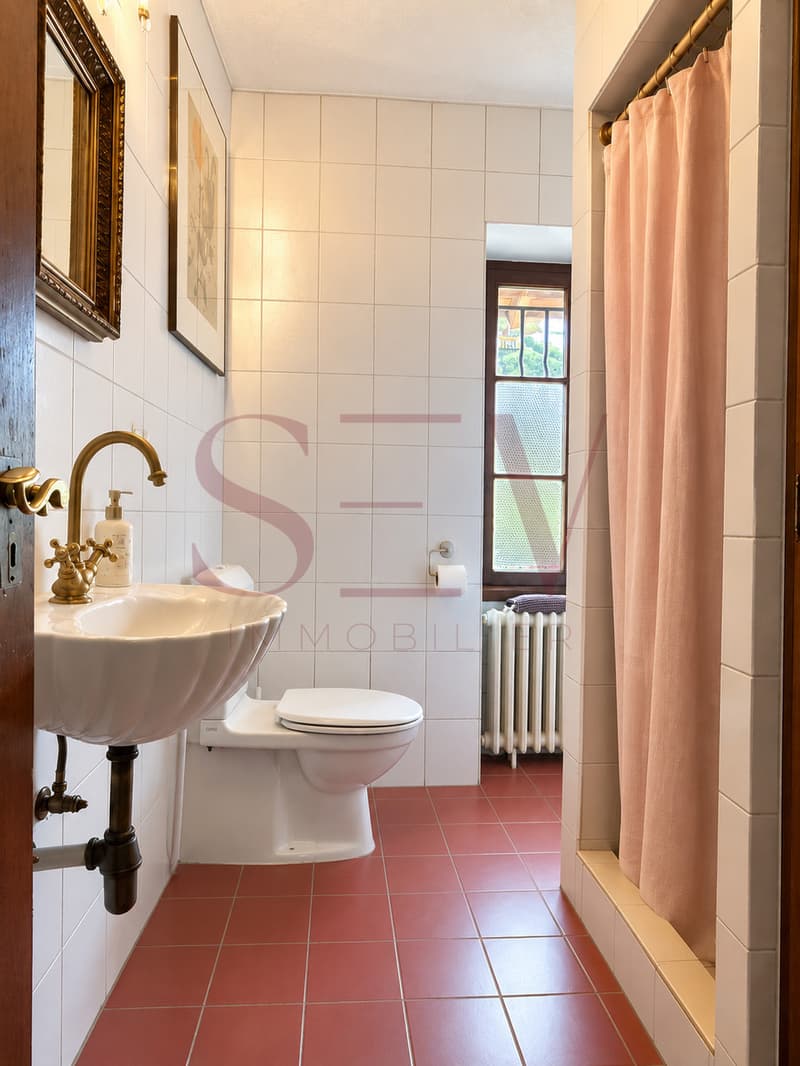 Etage: Salle de douche