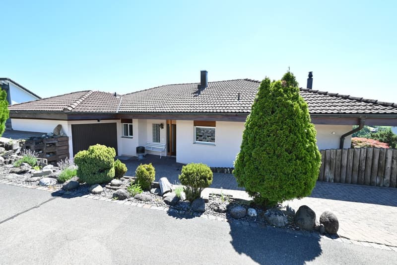 Einfamilienhaus mit Einliegerwohnung an Toplage mit Weitsicht (2)