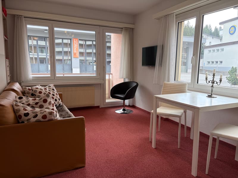 4-Zimmer-Studiopaket mit Balkon und Bergsicht in Arosa (1)