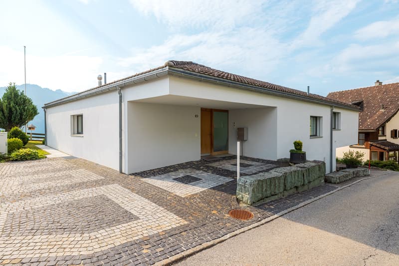 6-Zimmer-Einfamilienhaus mit Panorama und Garten in Mastrils kaufen (1)