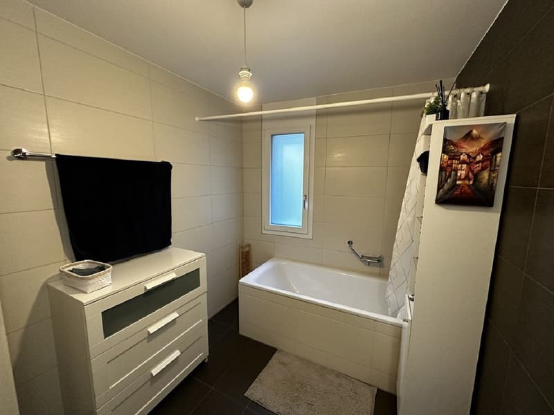 Moderne 2 pièces appartement avec balcon à Lausanne-Sévelin (1)