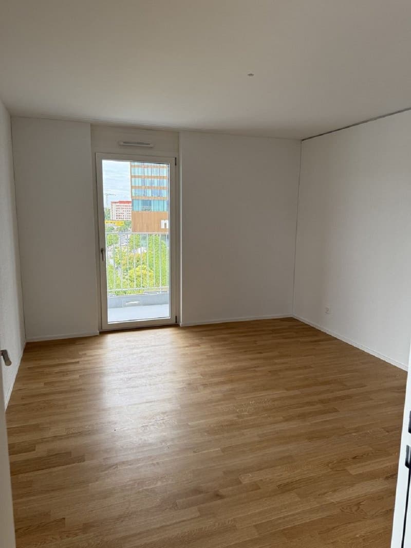 Moderne 3-Zimmer-Wohnung mit Balkon und schöner Aussicht in Muttenz (1)