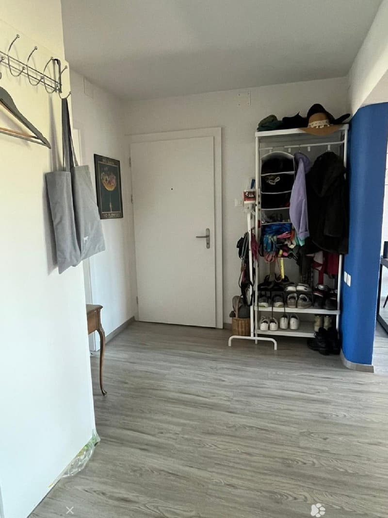 Charmante 2-Zimmer-Wohnung im 4. Stock in Biel/Bienne (2)