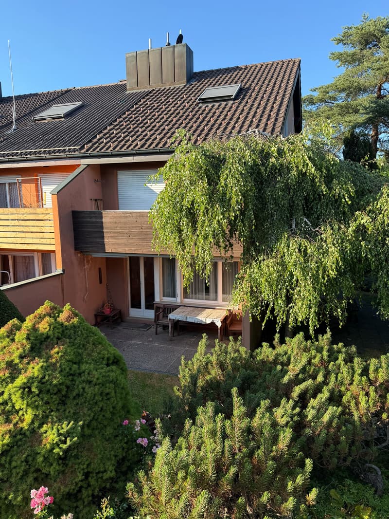 Familienparadies: Reiheneckhaus mit sonnigem Garten und viel Ausbaupotenzial (2)