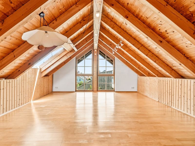 Charmante 5.5-Zimmer-Dachgeschosswohnung mit Panoramablick in Gaienhofen (14)
