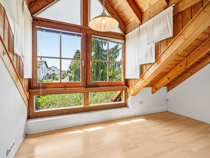 Charmante 5.5-Zimmer-Dachgeschosswohnung mit Panoramablick in Gaienhofen (11)