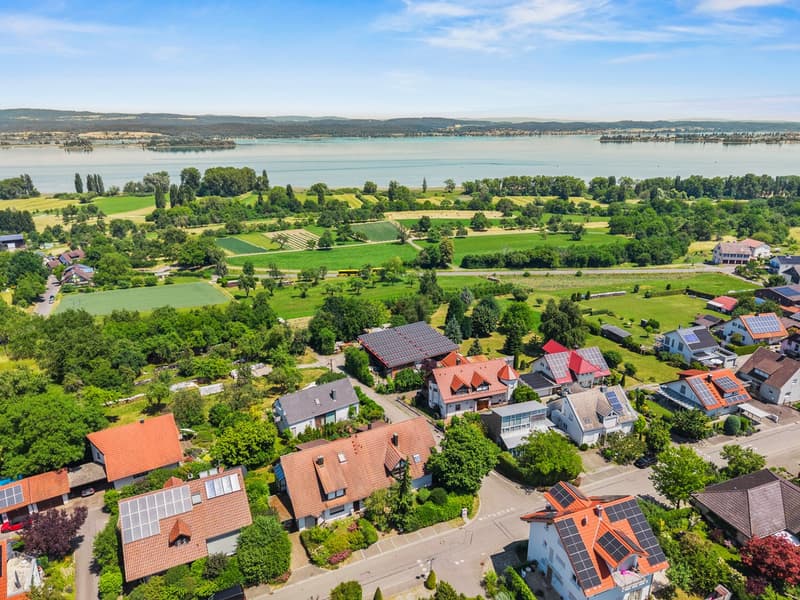 Charmante 5.5-Zimmer-Dachgeschosswohnung mit Panoramablick in Gaienhofen (3)