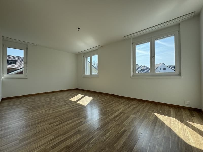GEMÜTLICHE 4.5 ZIMMER-WOHNUNG IN BUBENDORF (5)