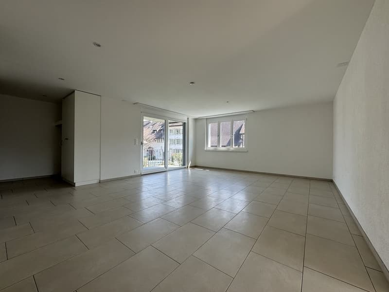 GEMÜTLICHE 4.5 ZIMMER-WOHNUNG IN BUBENDORF (2)
