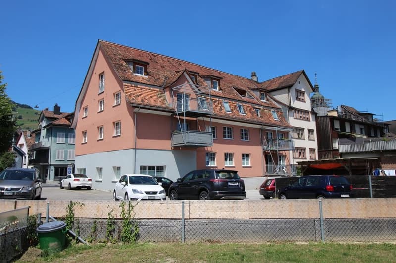 TOLLE 3.5 ZIMMER WOHNUNG MIT BALKON ZU VERMIETEN (5)