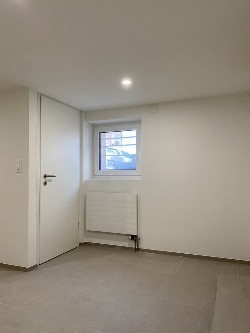 GEWERBERAUM IN CHARMANTEM WOHNHAUS ZU VERMIETEN (3)