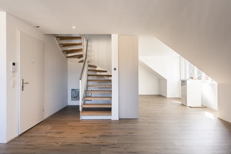 MODERNE UND GROSSZÜGIGE MAISONETTE WOHNUNG (6)