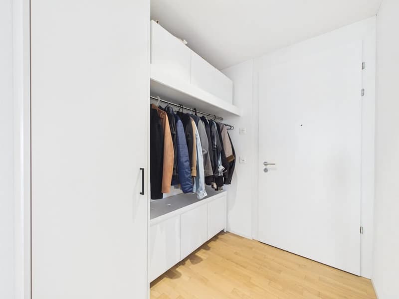 Modernes Wohnen mit Südbalkon in Stadtnähe (11)