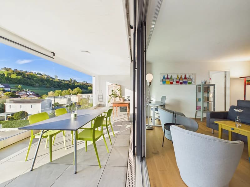 Hochwertige 2.5 Zimmer Wohnung mit grosszügigem Balkon (10)