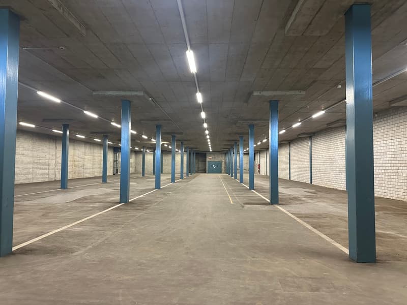 Lagerfläche an der Industriestrasse 36 in Lenzburg zu vermieten (1)
