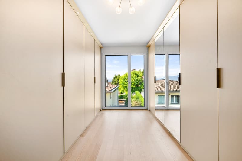 Duplex-attique d'exception avec vue panoramique sur le Léman (10)