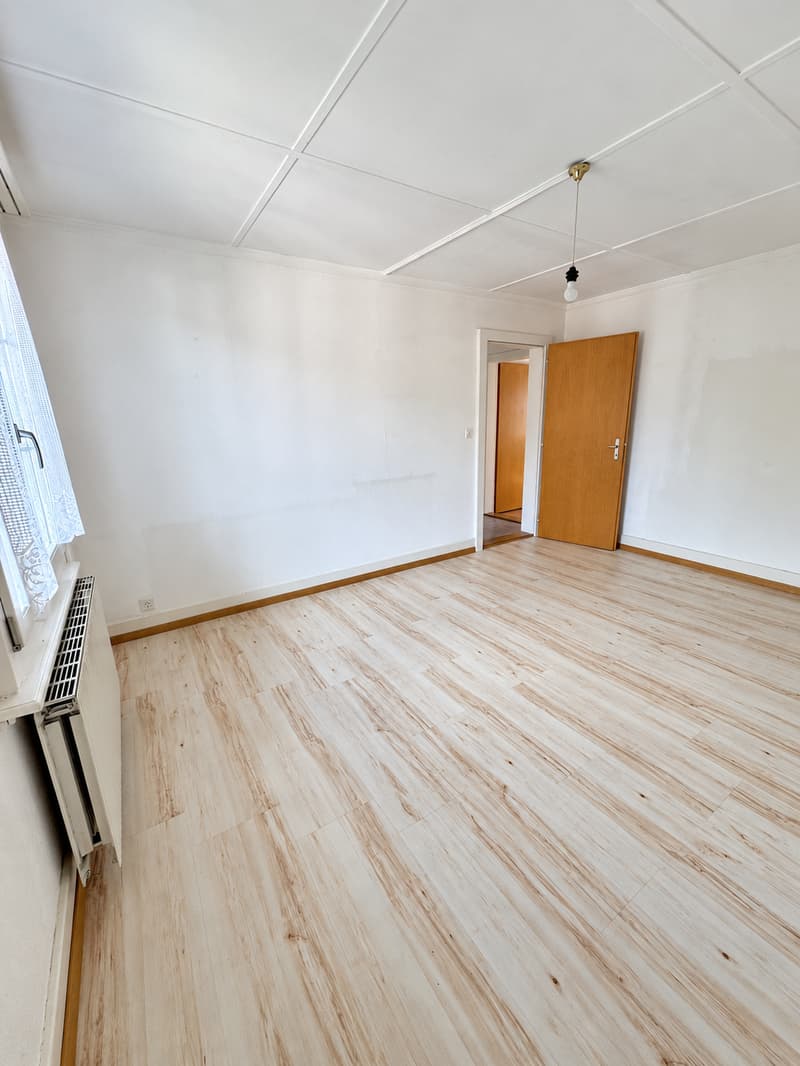 5.5 Zimmer Wohnung zu Vermieten Befristet bis 31.08.2027 (3)
