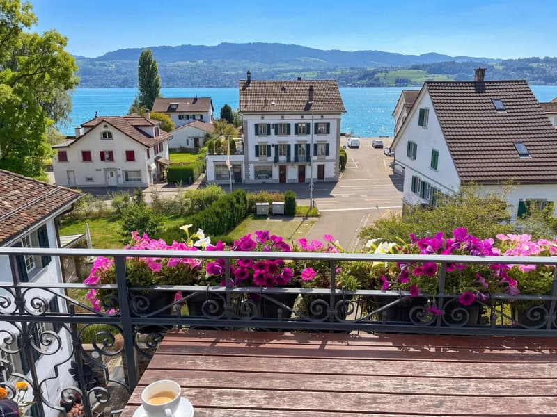4.5-Zimmer-Maisonette mit Seesicht in Stäfa (1)