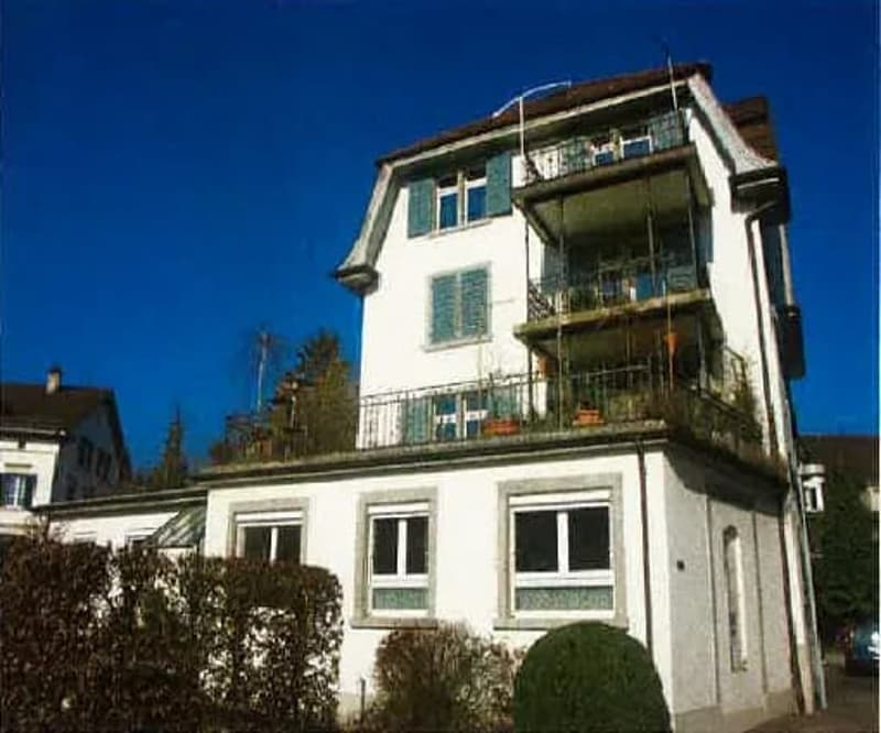 4.5-Zimmer-Maisonette mit Seesicht in Stäfa (2)